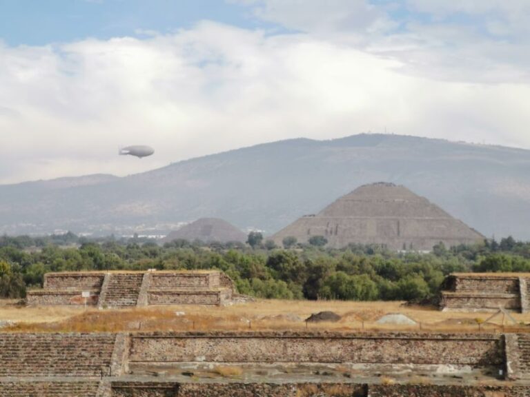 Mexico City: Teotihuacan, Acolman & Piñatas Private Tour