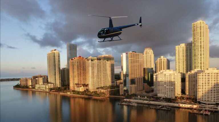 Miami & South Beach: 30-Min Private Helicopter Tour