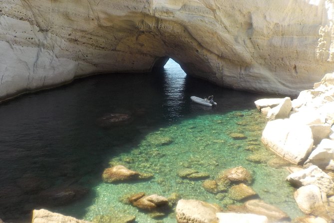 Milos Small-Group Full-Day Cruise With Snorkelling and Lunch