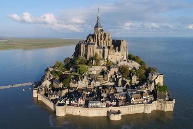 Mont St Michel Small Group Guided Day Tour by Minivan From Paris