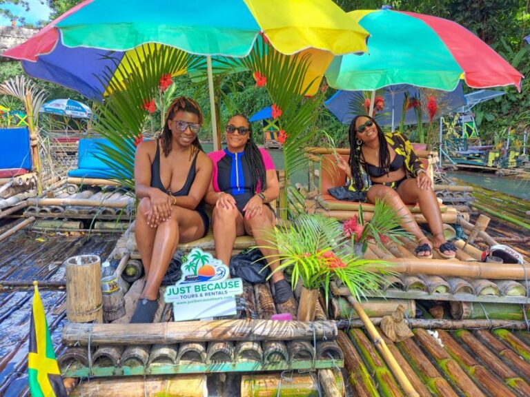 Montego Bay: Bamboo Rafting With Limestone Massage & Shoping