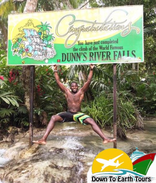 Montego Bay: Dunn’s River Falls and Jamaica Sightseeing Tour