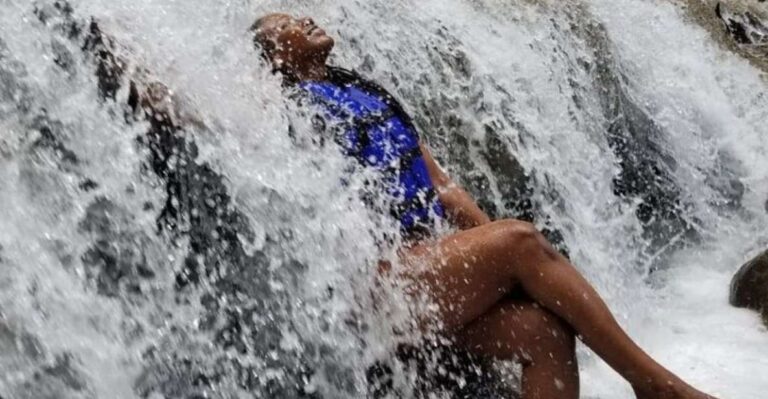 Montego Bay: Guided Tour of Dunn’s River Falls and Park