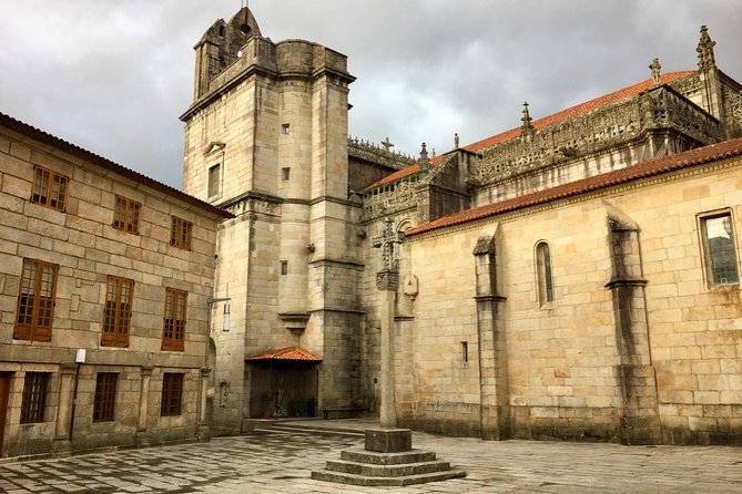 Monumental Morning Walking Tour in Pontevedra