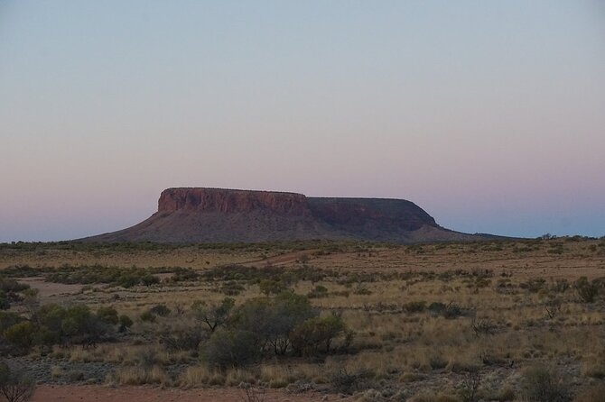 Mount Conner 4WD Small Group Tour From Ayers Rock Including Dinner