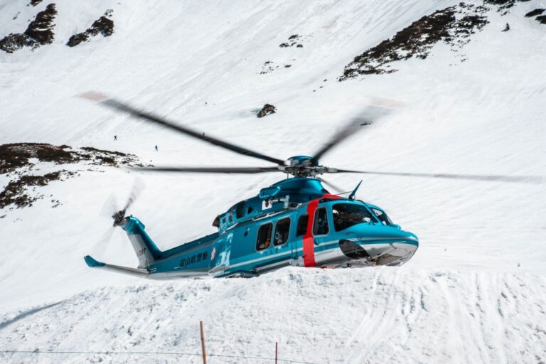 Mount Everest Base Camp Guarenteed Landing Helicopter Tour