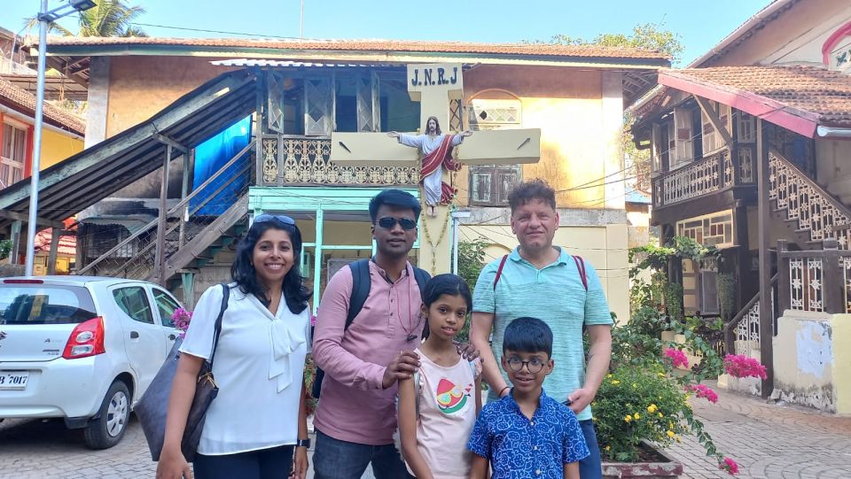 Mumbai: 2-Hour Guided Bandra Walking Tour - Tour Itinerary