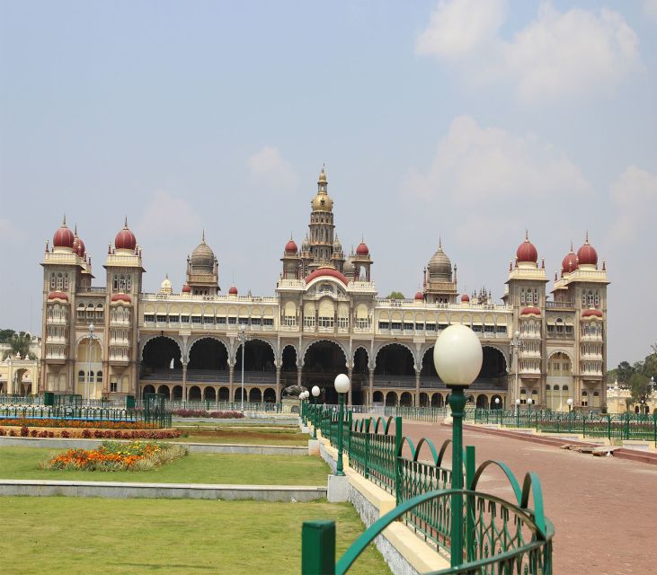 Mysore: Day Excursion With Lunch From Bangalore