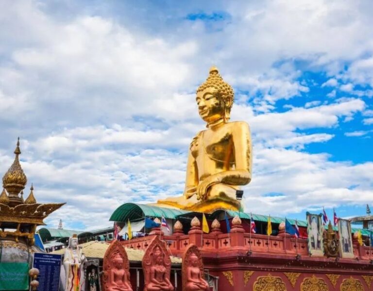Mystical Chiang Rai & White Temple Day Tour