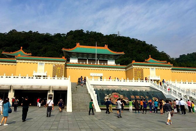 1 n114 palace museum yangmingshan national park tamsui old street taipei day tour 10h N114 Palace Museum Yangmingshan National Park Tamsui Old Street Taipei Day Tour (10h)