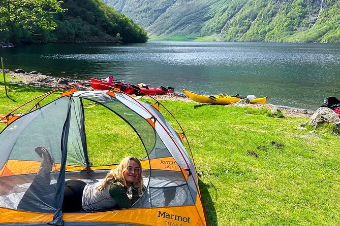 Nærøyfjord: 3 Day Kayaking and Camping Tour From Flåm