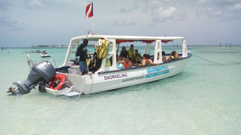 1 nassau glass bottom boat banana boat and snorkelling tour Nassau: Glass Bottom Boat, Banana Boat and Snorkelling Tour
