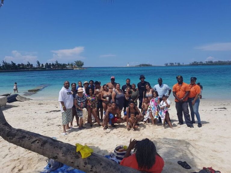 Nassau: Island Highlights Tour With Rum Tasting