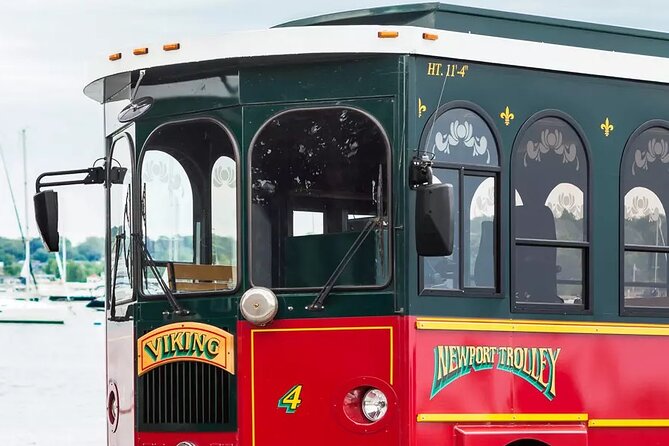 Newport Trolley Tour With Marble House – Viking Tours