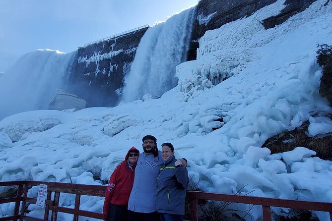 Niagara Falls Off-Season Small-Group Winter Sightseeing Tour