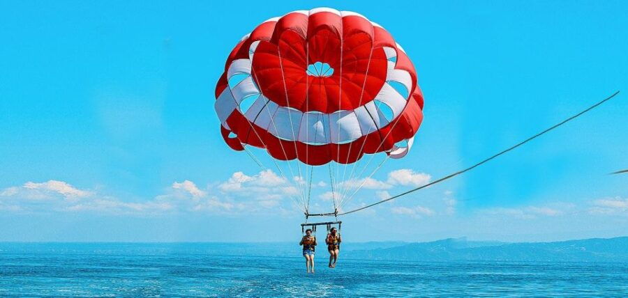 Nusa Penida: Parasailing Adventure Experience