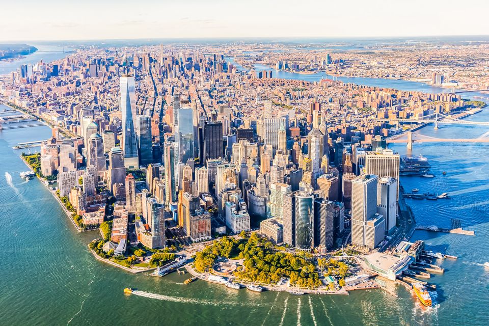 NYC: Manhattan Island All-Inclusive Helicopter Tour