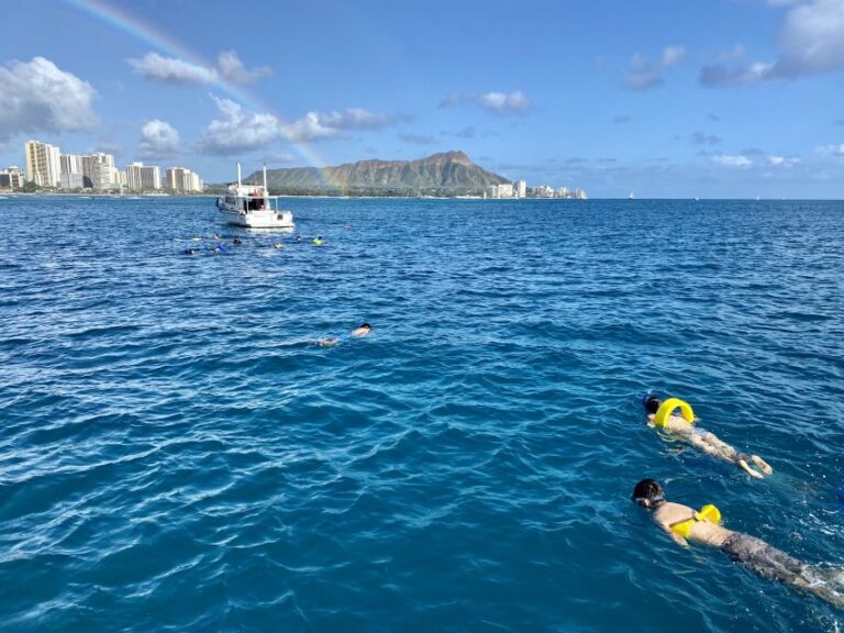 Oahu: Honolulu Private Catamaran Cruise With Snorkeling
