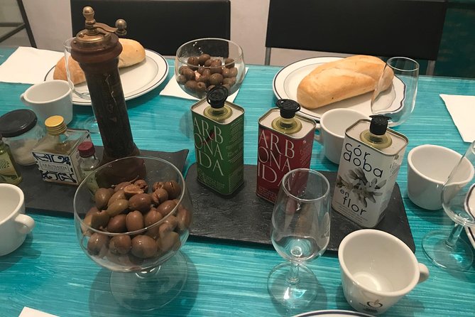 Olive Oil Tasting Breakfast & Tour in Cordoba