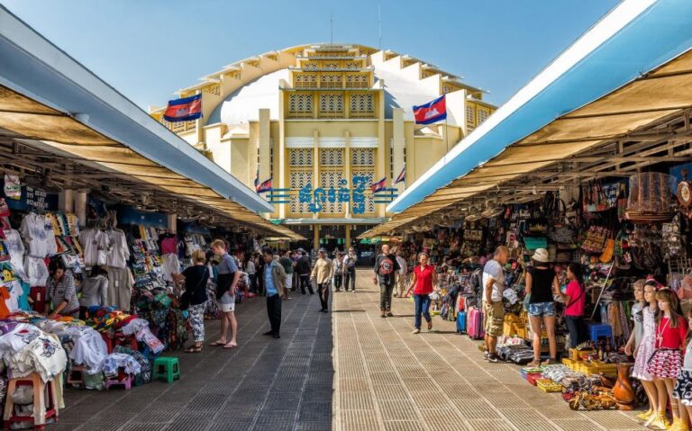 One Day Private Guide Tour History in Phnom Penh