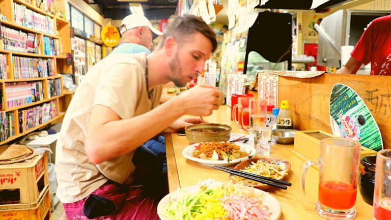 Osaka: Shinsekai Food Tour With 13 Dishes at 5 Eateries