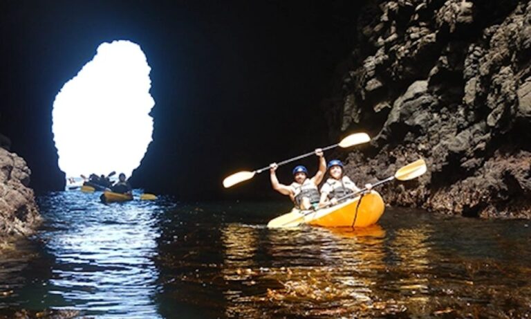 Oxnard: Anacapa Island Sea Cave Kayaking Day Tour