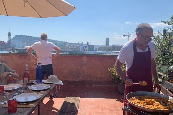 Paella Seafood Master Class Experience in Barcelona - Experience Details