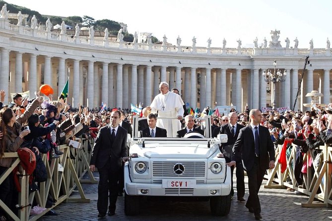 Papal Audience Service in Rome—Private Guided Package (Mar )