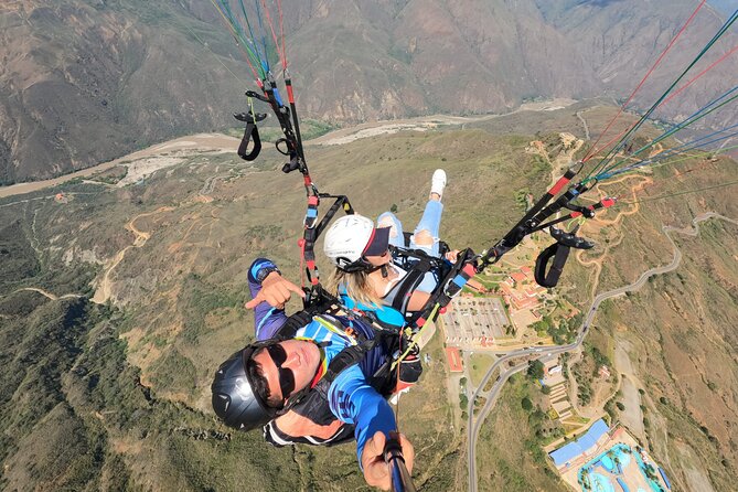 1 paragliding in the grand canyon of chicamocha Paragliding in the Grand Canyon of Chicamocha