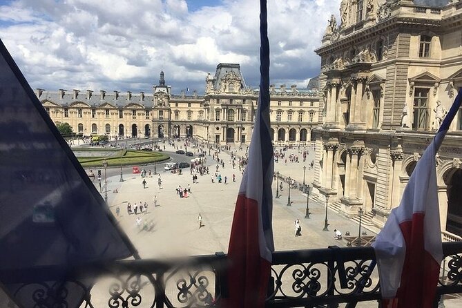 Paris: Highlights of the Louvre Museum Private Tour