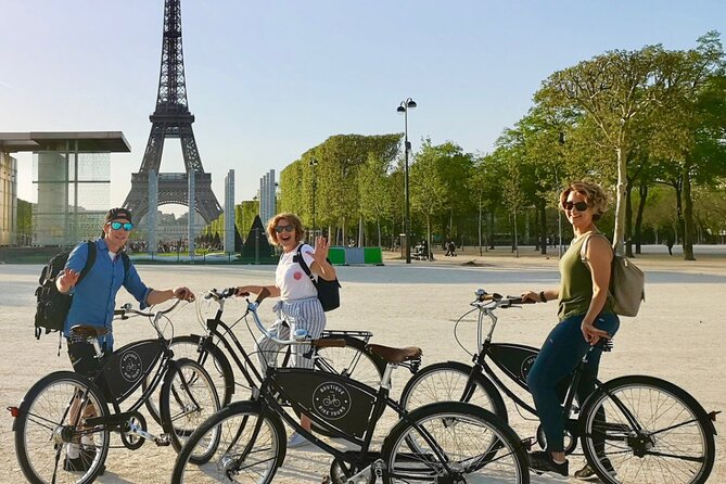 1 paris monuments small group bike tour Paris Monuments Small Group Bike Tour