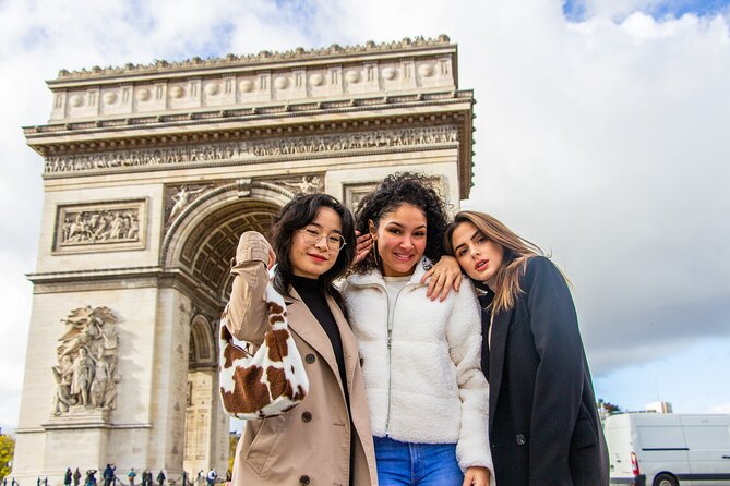 Paris Professional Photoshoot at the Arc De Triomphe