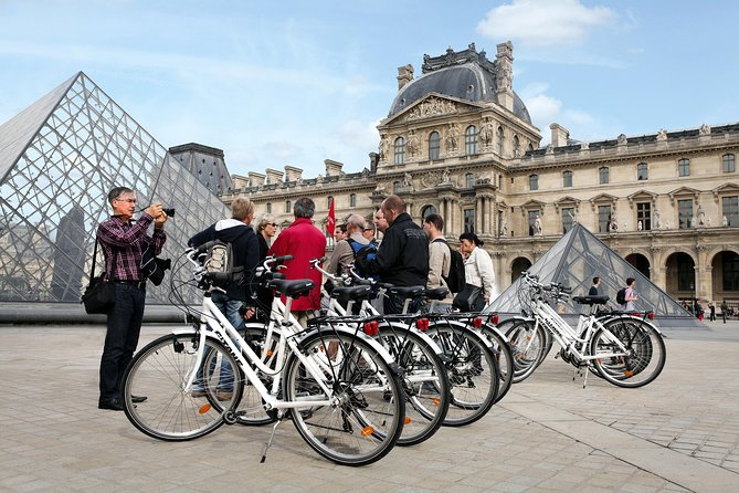 Paris Sightseeing, Marais and Secrets Bike Tour