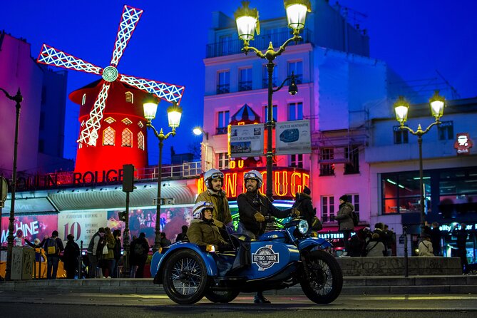 Paris Vintage Tour by Night on a Sidecar With Champagne