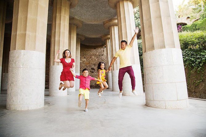 Park Güell Photoshoot Skip the Line