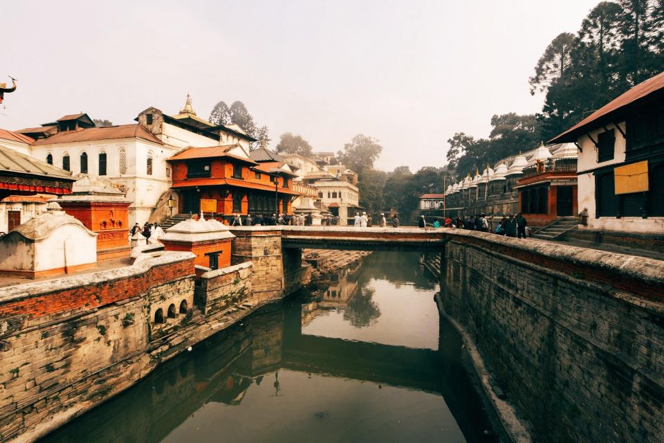 1 pashupatinath hindu cremation boudhanath tour Pashupatinath (Hindu Cremation) & Boudhanath Tour