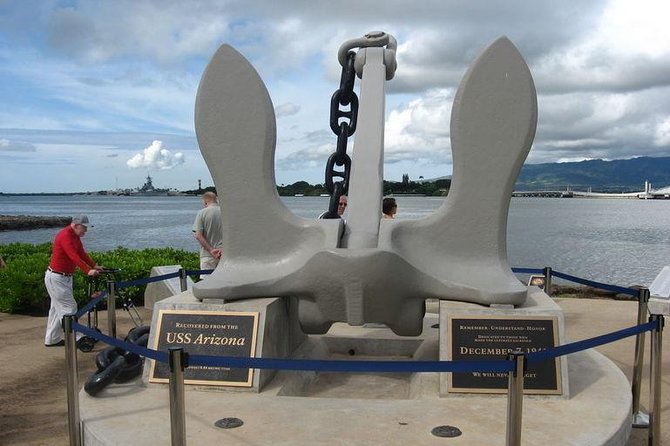 Pearl Harbor Deluxe Uncovered Tour With Lunch