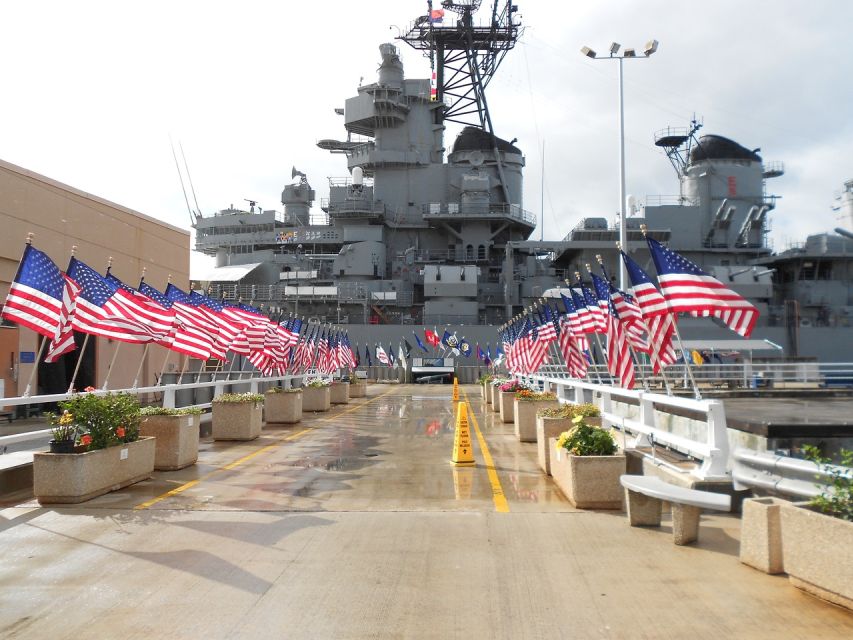 Pearl Harbor: USS Arizona Memorial & Battleship Missouri