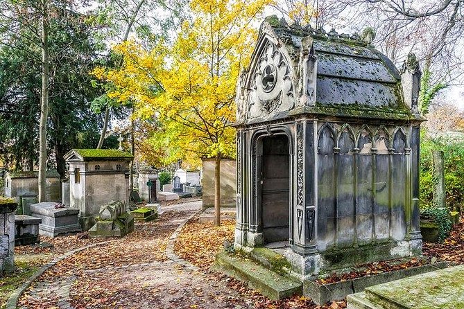 1 pere lachaise cemetery paris exclusive guided walking tour Pere Lachaise Cemetery Paris - Exclusive Guided Walking Tour