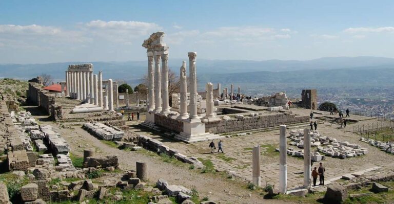 Pergamum Tour From Izmir With Private Guide & Van