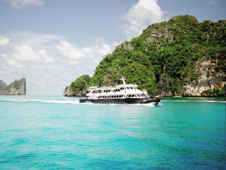 Phuket: Coral Bay and Phi Phi Tour by Big Boat With Lunch