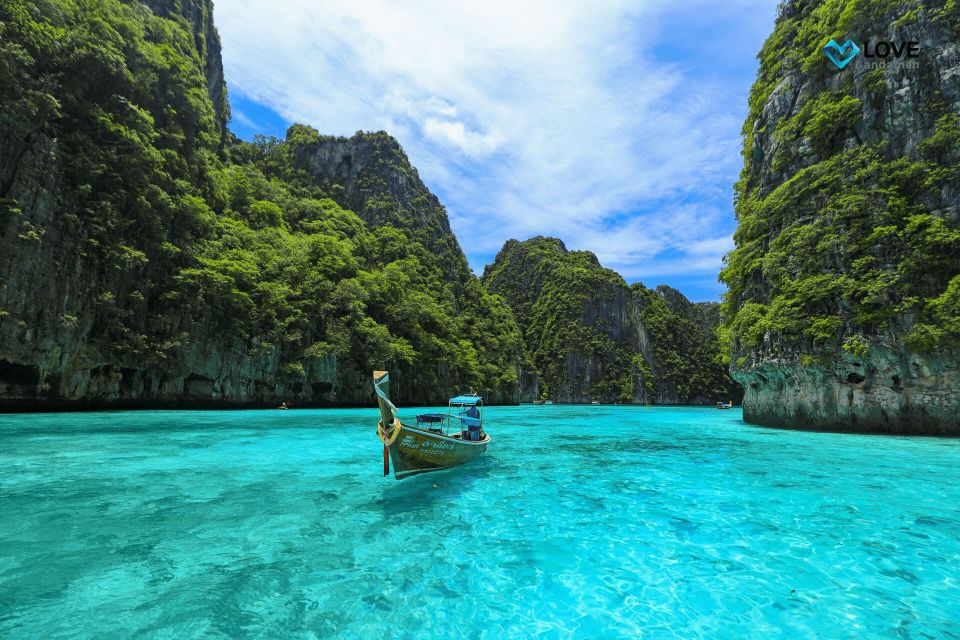 1 phuket phi phi island maya bay luxury yacht day tour Phuket: Phi Phi Island & Maya Bay Luxury Yacht Day Tour