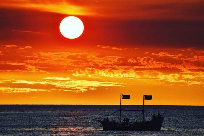 Pirate Ship Sundowner Cruise in Mandurah