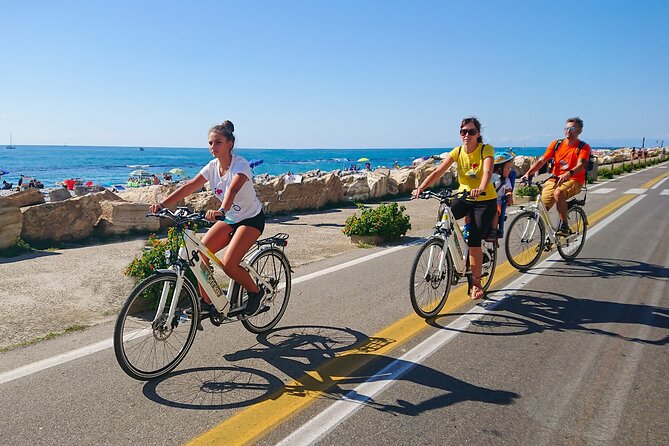 1 pisa tour by bike the road to the sea Pisa Tour by Bike : the Road to the Sea