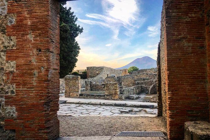 Pompeii Guided Tour From Positano Small Group