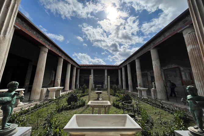 Pompeii VIP: Guided Tour With Your Archaeologist in a Small Group