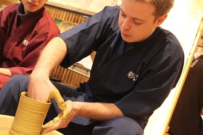 Pottery Workshop With Local Artist in Omotesando
