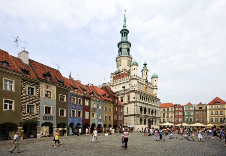 Poznan Old Town and Croissant Museum Private Walking Tour