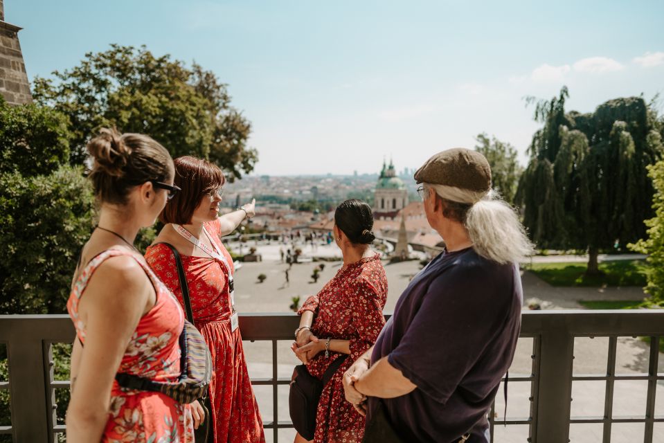 Prague: 3h Private Tour of Prague Castle, Admission Incl.