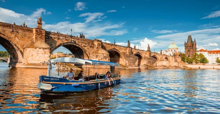 Prague: 45-Minute Sightseeing Cruise to Devils Channel